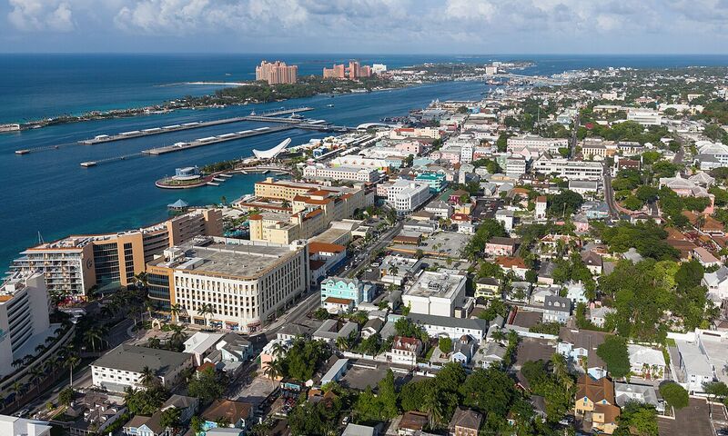 Nassau, Bahamas aerial view (cropped)